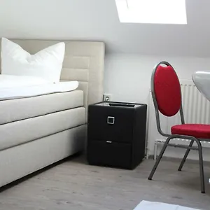 Gastehaus Hubertushof - 24h Check-in , Hausen (Wuerzburg) Tyskland